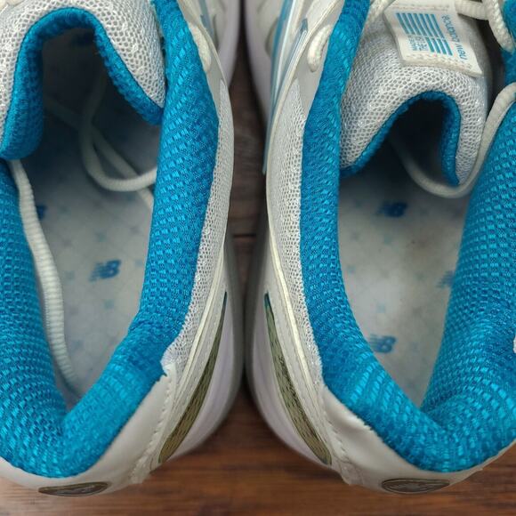 New Balance 1540v2 Running Shoes Womens 8 White Blue Mesh Athletic - Picture 12 of 13
